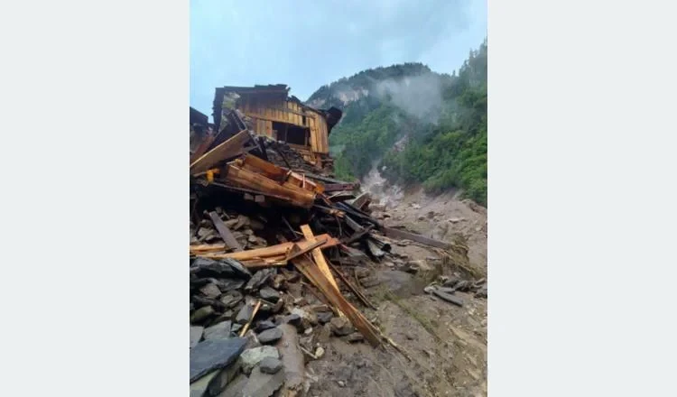 Manaslu Circuit Trek Closed After Flash Flood on September 6, 2026: What Travelers Need to Know